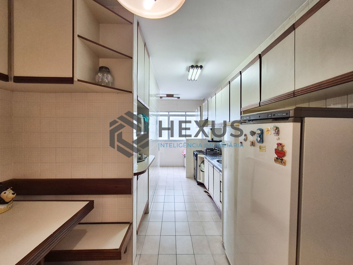 Foto 31 de Apartamento com varanda e lazer na Praia das Pitangueiras, Guaruja