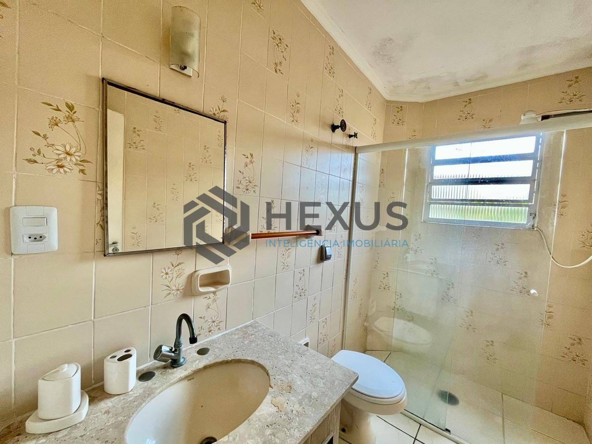 Foto 7 de Apartamento a uma quadra da Praia das Asturias, Guaruja