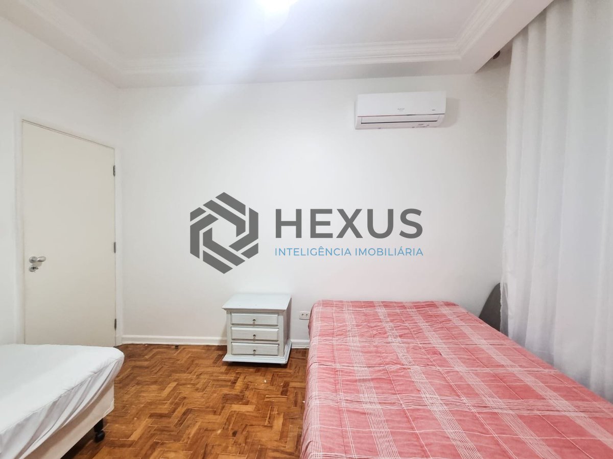 Foto 13 de Apartamento reformado na quadra mar da Praia das Pitangueiras, Guaruja