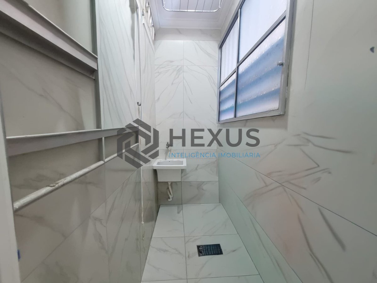 Foto 17 de Apartamento reformado na quadra mar da Praia das Pitangueiras, Guaruja