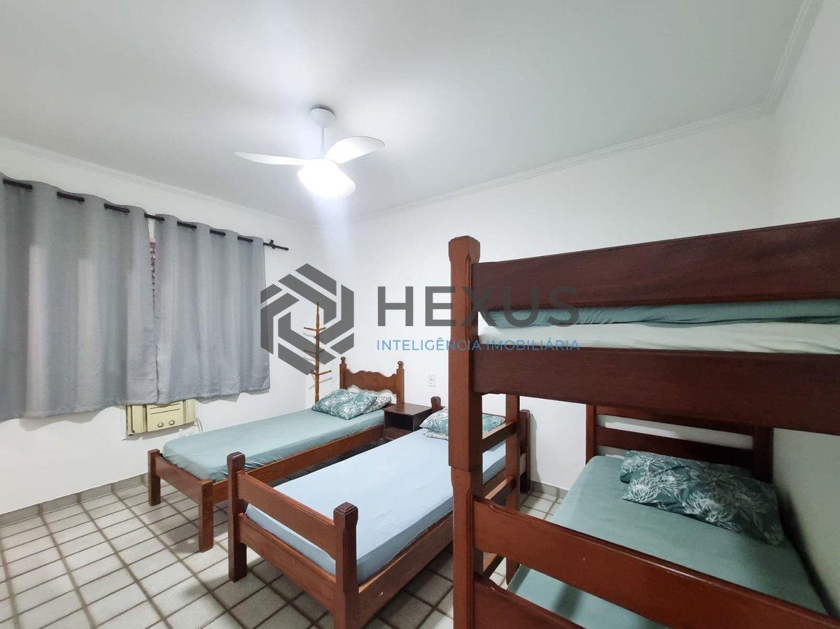 Foto 10 de Apartamento a duas quadras da Praia das Pitangueiras, Guaruja
