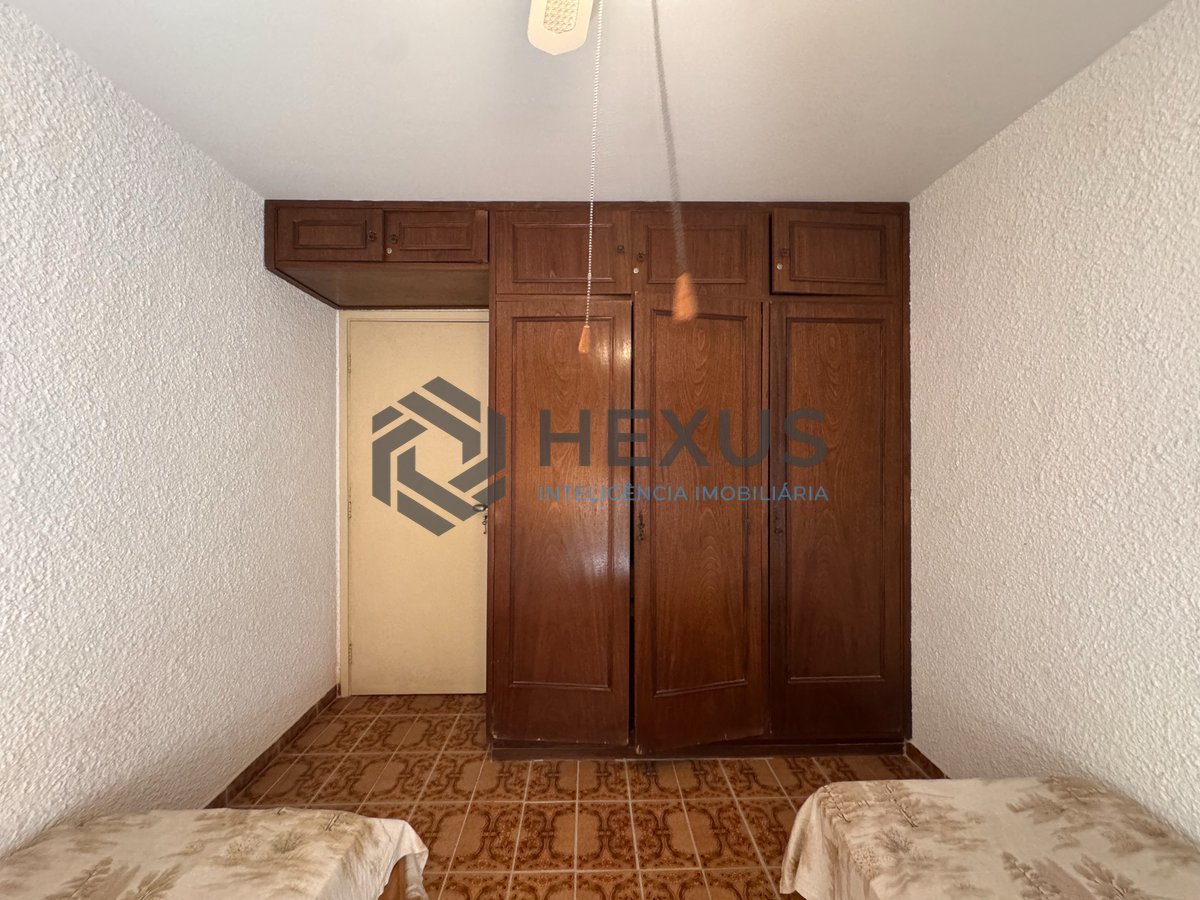 Foto 9 de Apartamento com varanda e vista mar na quadra mar da Praia das Pitangueiras, Guaruja