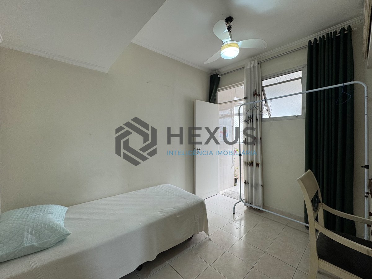 Foto 20 de Apartamento com varanda a uma quadra da Praia das Pitangueiras, Guaruja