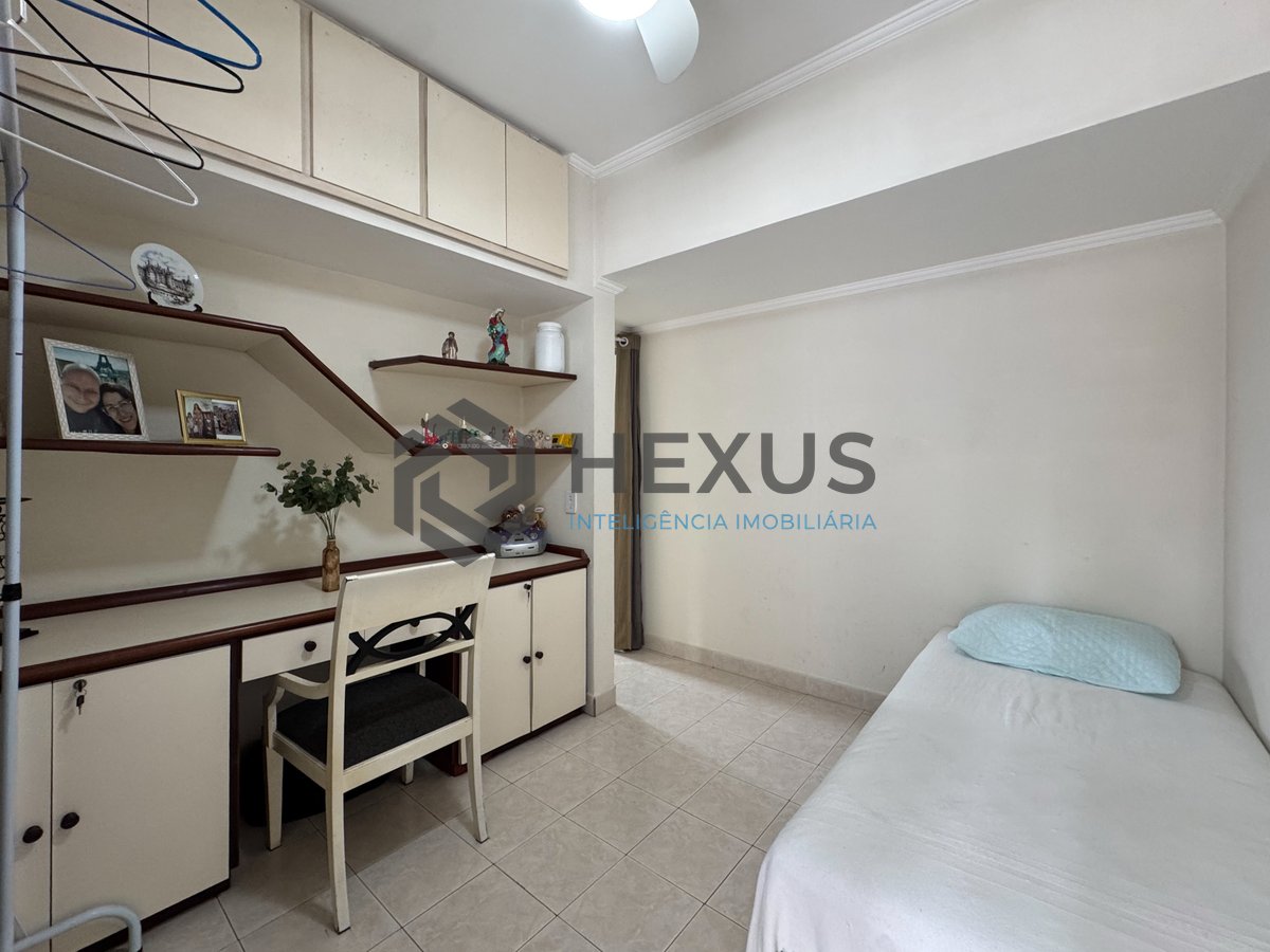 Foto 21 de Apartamento com varanda a uma quadra da Praia das Pitangueiras, Guaruja