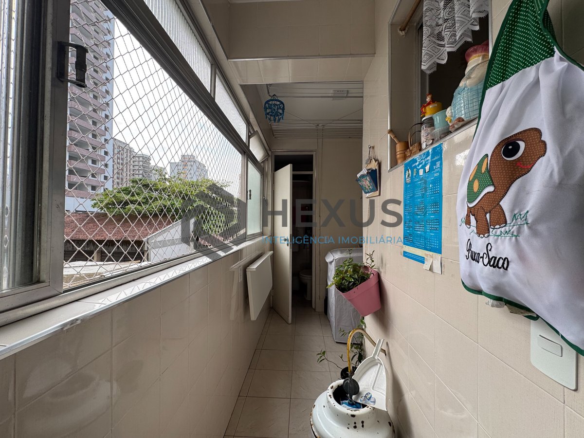 Foto 27 de Apartamento com varanda a uma quadra da Praia das Pitangueiras, Guaruja