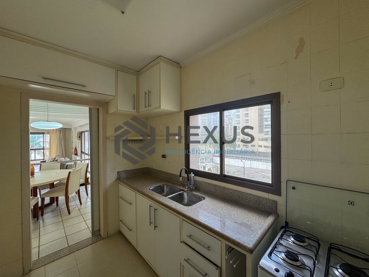 Foto 16 de Apartamento frente mar com varanda vista mar e lazer na Praia das Asturias, Guaruja