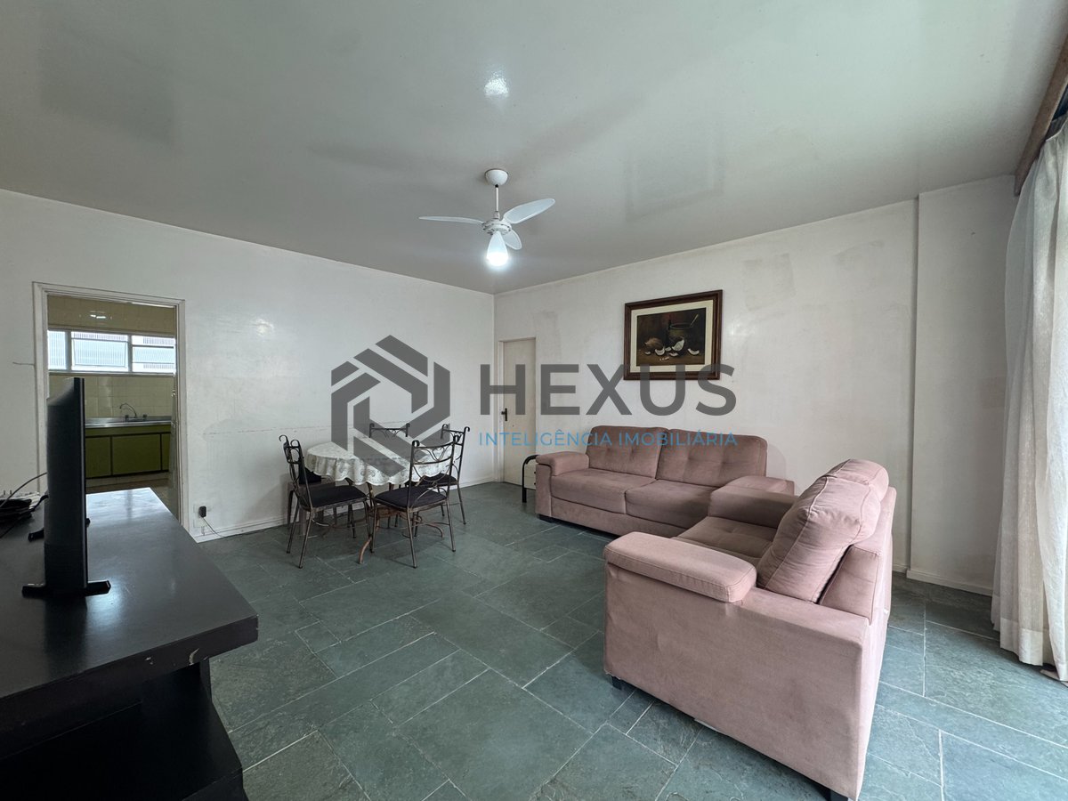 Foto 4 de Apartamento com varanda e vista mar na quadra mar da Praia das Pitangueiras, Guaruja