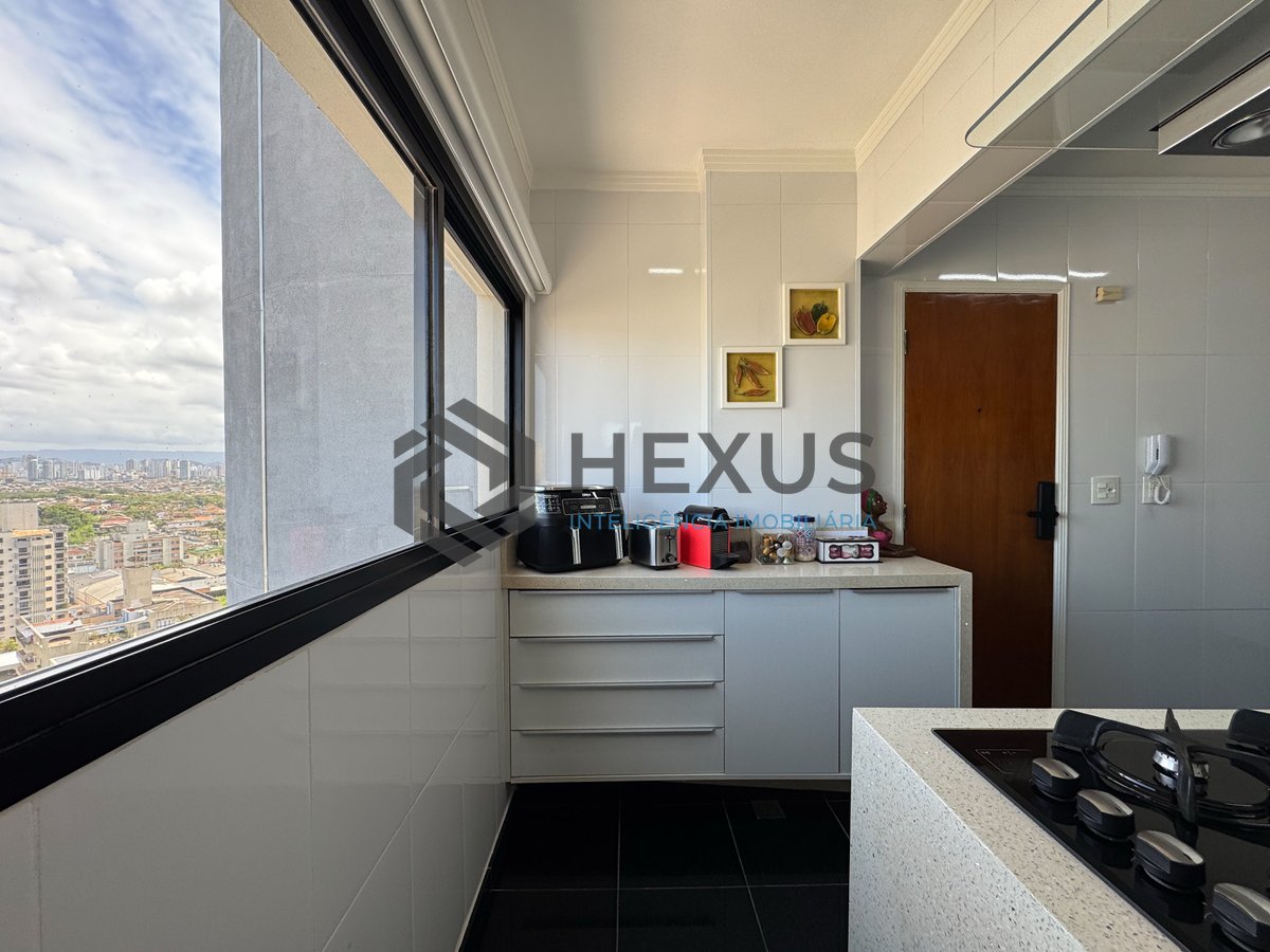 Foto 26 de Apartamento reformado com varanda e lazer na Praia das Asturias, Guaruja