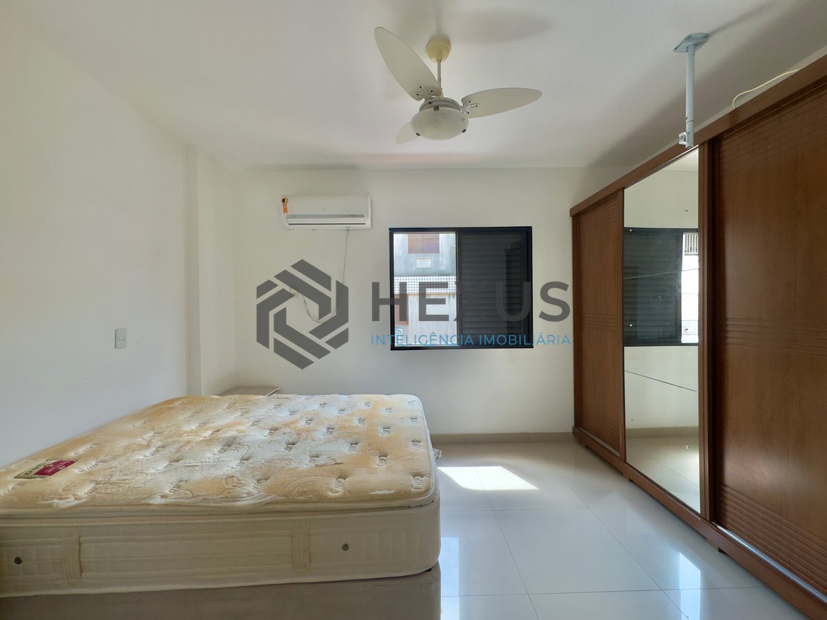 Foto 12 de Apartamento reformado com varanda na Praia das Asturias,Guaruja