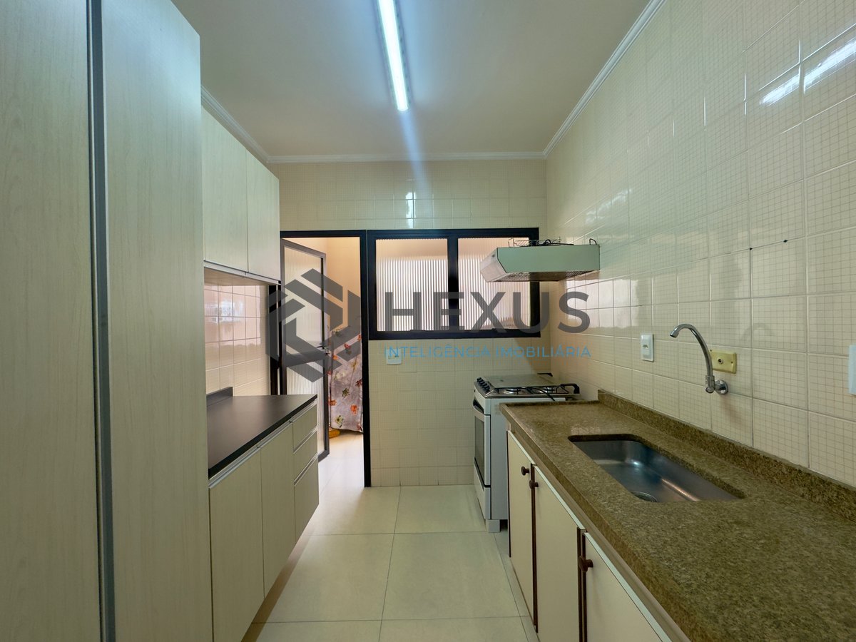 Foto 22 de Apartamento reformado com varanda na Praia das Asturias,Guaruja