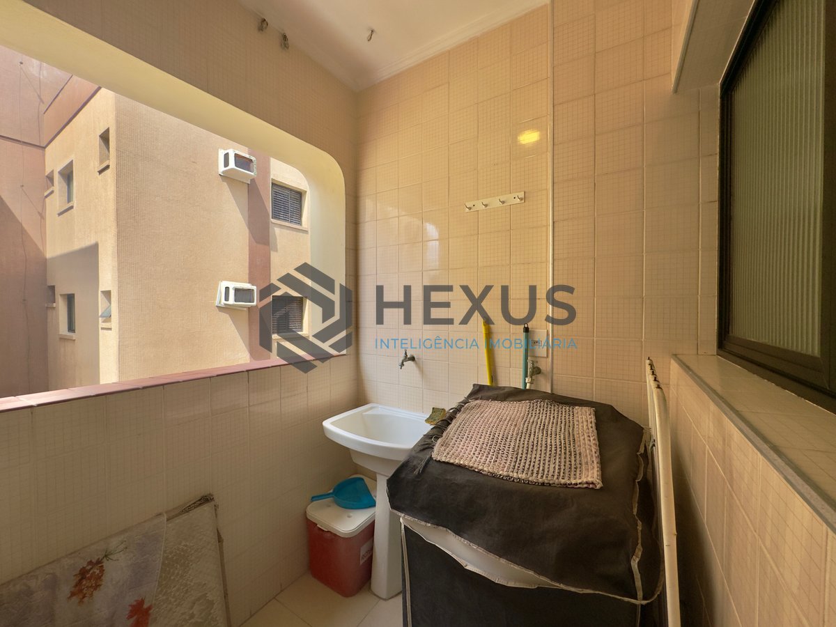Foto 24 de Apartamento reformado com varanda na Praia das Asturias,Guaruja