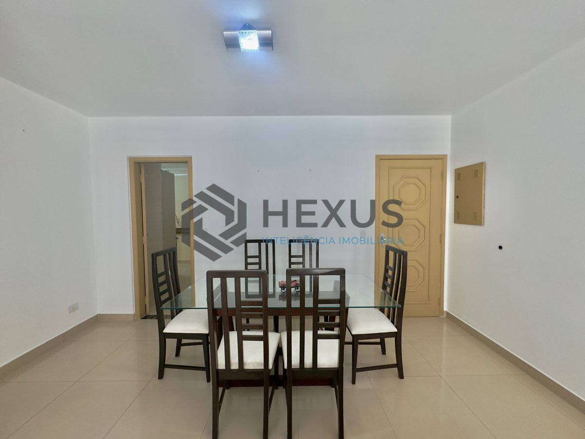 Foto 8 de Apartamento reformado com varanda na Praia das Asturias,Guaruja