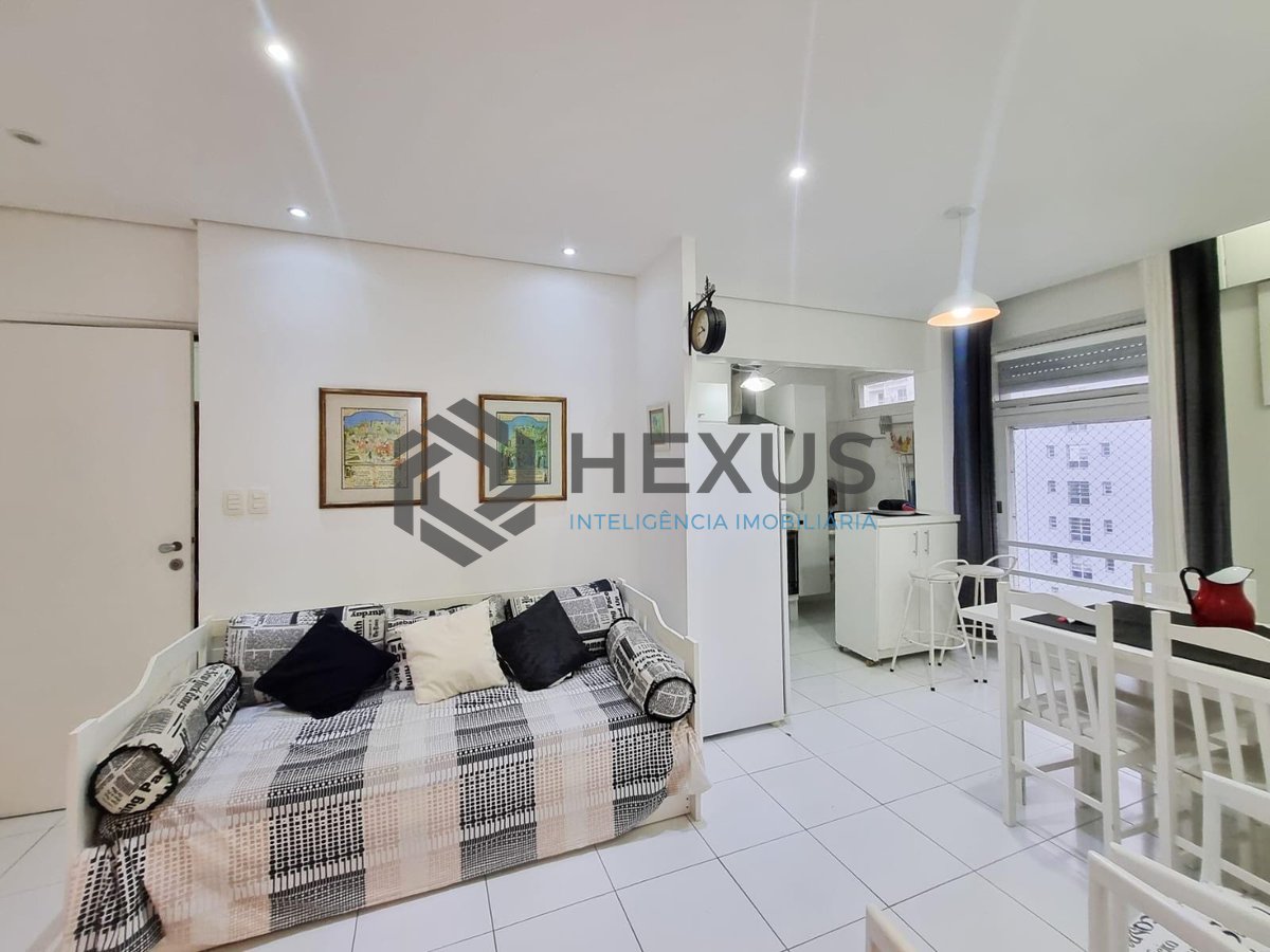 Foto 4 de Apartamento reformado e mobiliado a uma quadra da Praia das Pitangueiras, Guaruja