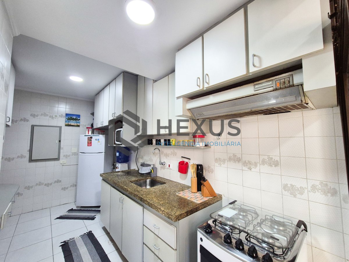 Foto 31 de Apartamento reformado com varanda e lazer na Praia das Pitangueiras, Guaruja