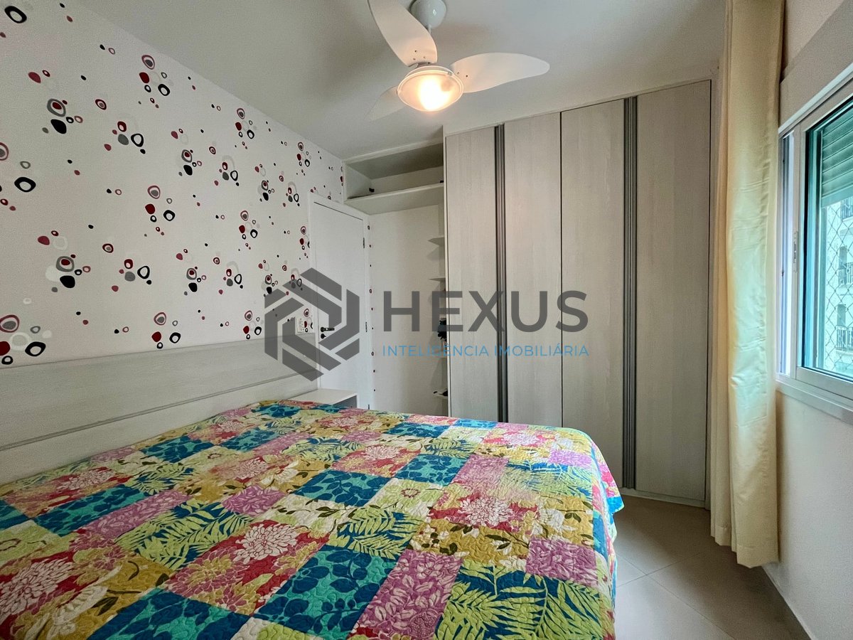 Foto 13 de Apartamento reformado com varanda gourmet e lazer na quadra mar da Praia das Pitangueiras, Guaruja