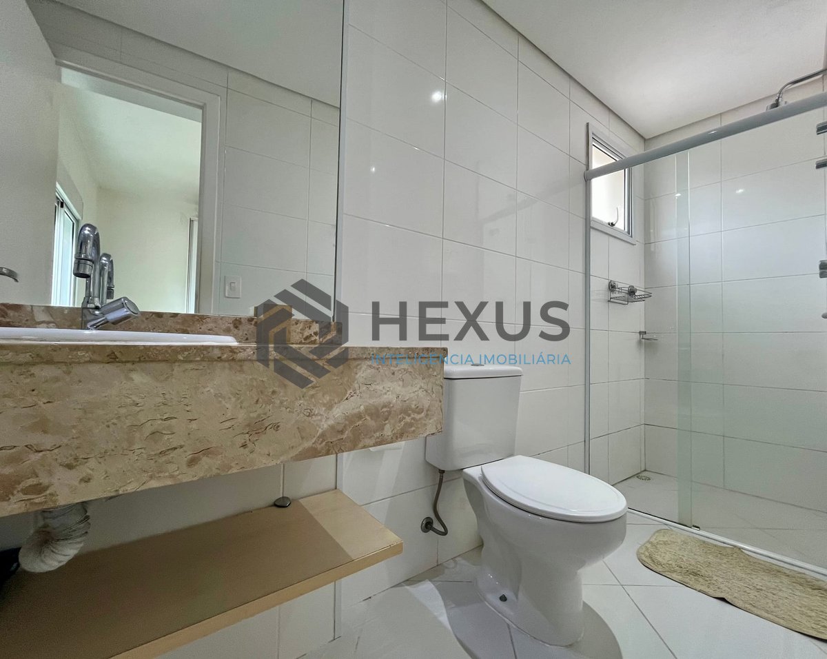 Foto 11 de Apartamento reformado com varanda gourmet e lazer na quadra mar da Praia das Pitangueiras, Guaruja