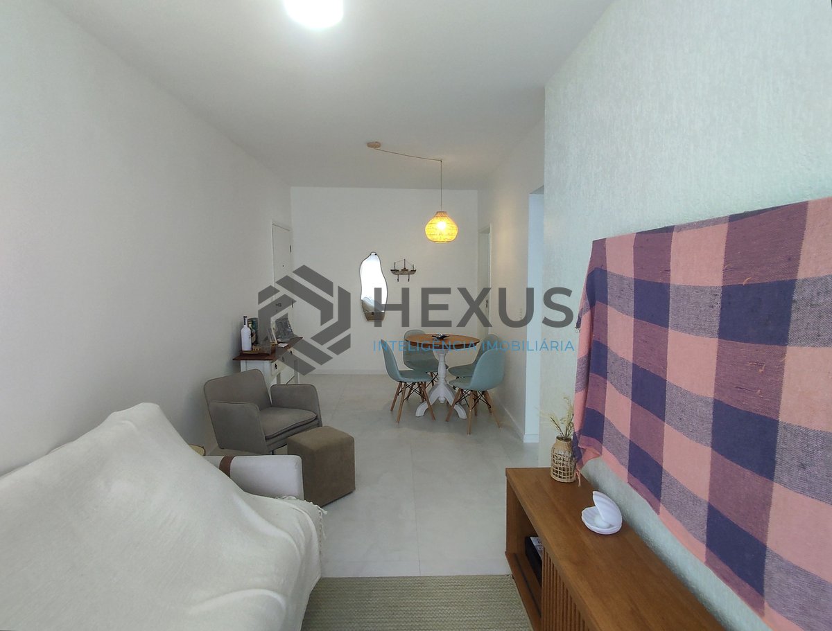 Foto 4 de Apartamento reformado com varanda, lazer, piscina e churrasqueira na Praia das Asturias, Guaruja