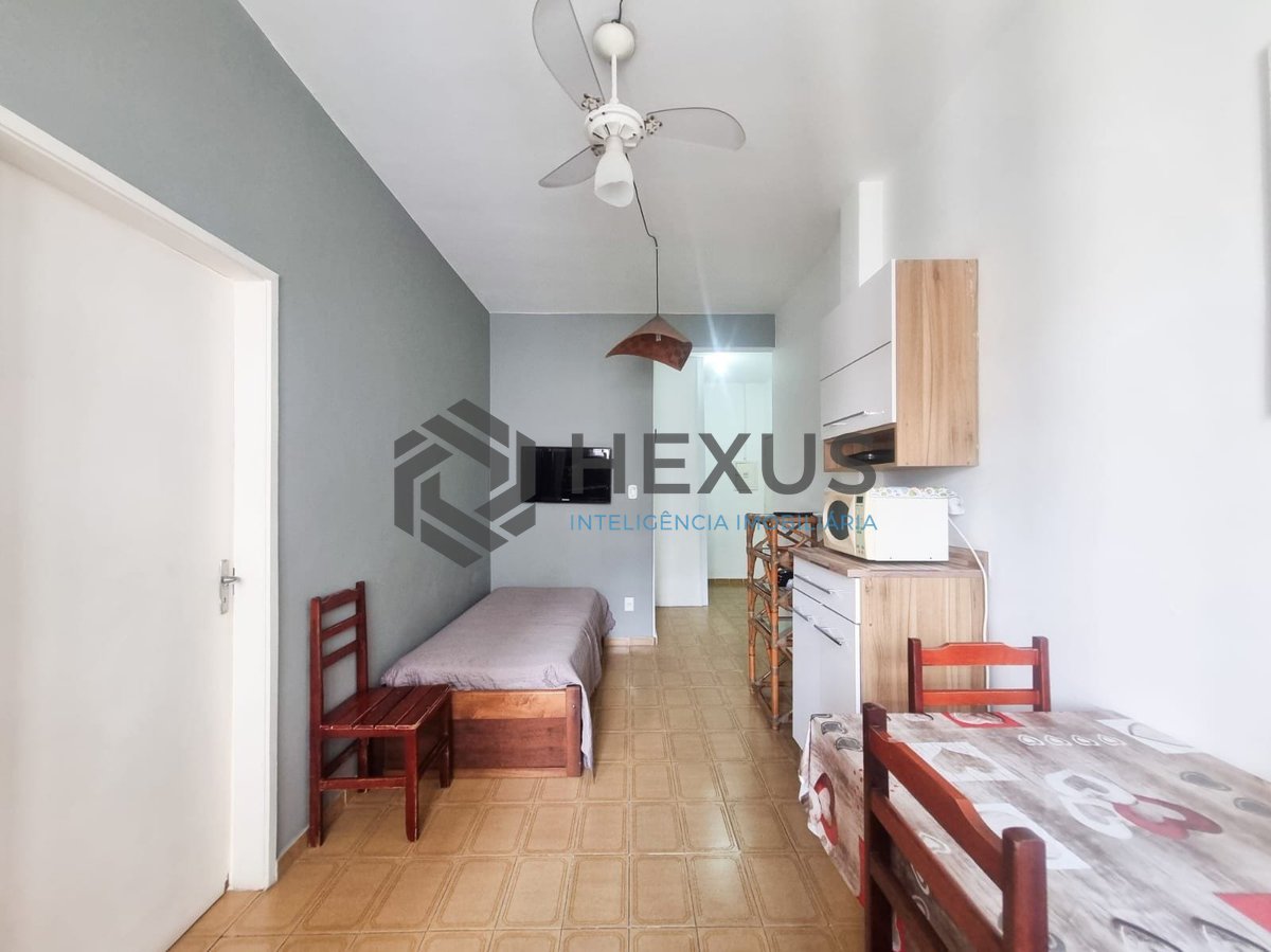 Foto 5 de Apartamento reformado e mobiliado a uma quadra da Praia das Pitangueiras, Guaruja
