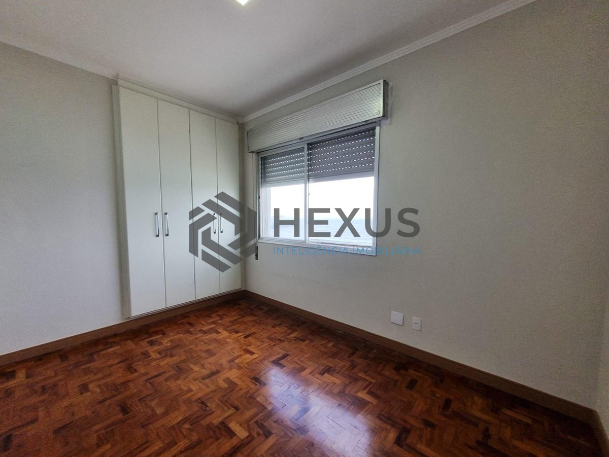 Foto 16 de Apartamento frente mar com varanda vista mar e lazer na Praia das Pitangueiras, Guaruja