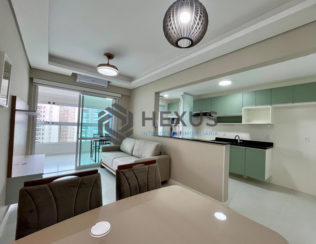 Foto 4 de Apartamento reformado com varanda gourmet e lazer a uma quadra da Praia das Asturias, Guaruja