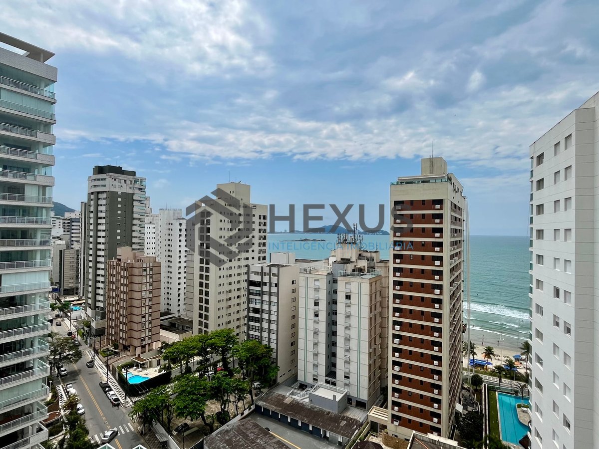Foto 12 de Apartamento reformado com varanda gourmet vista mar e lazer na Praia das Astúrias, Guarujá