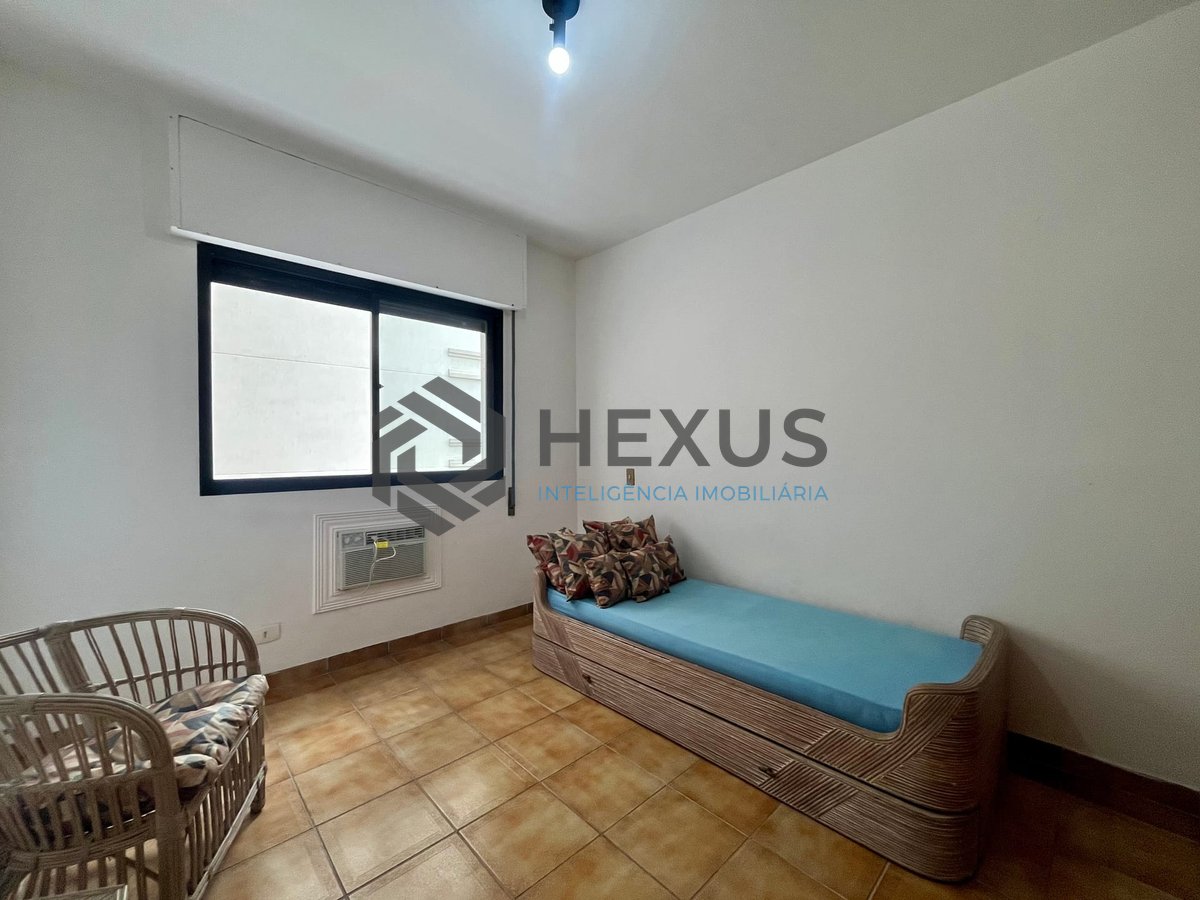 Foto 13 de Apartamento com varanda, lazer e vista mar a uma quadra da Praia das Pitangueiras, Guaruja