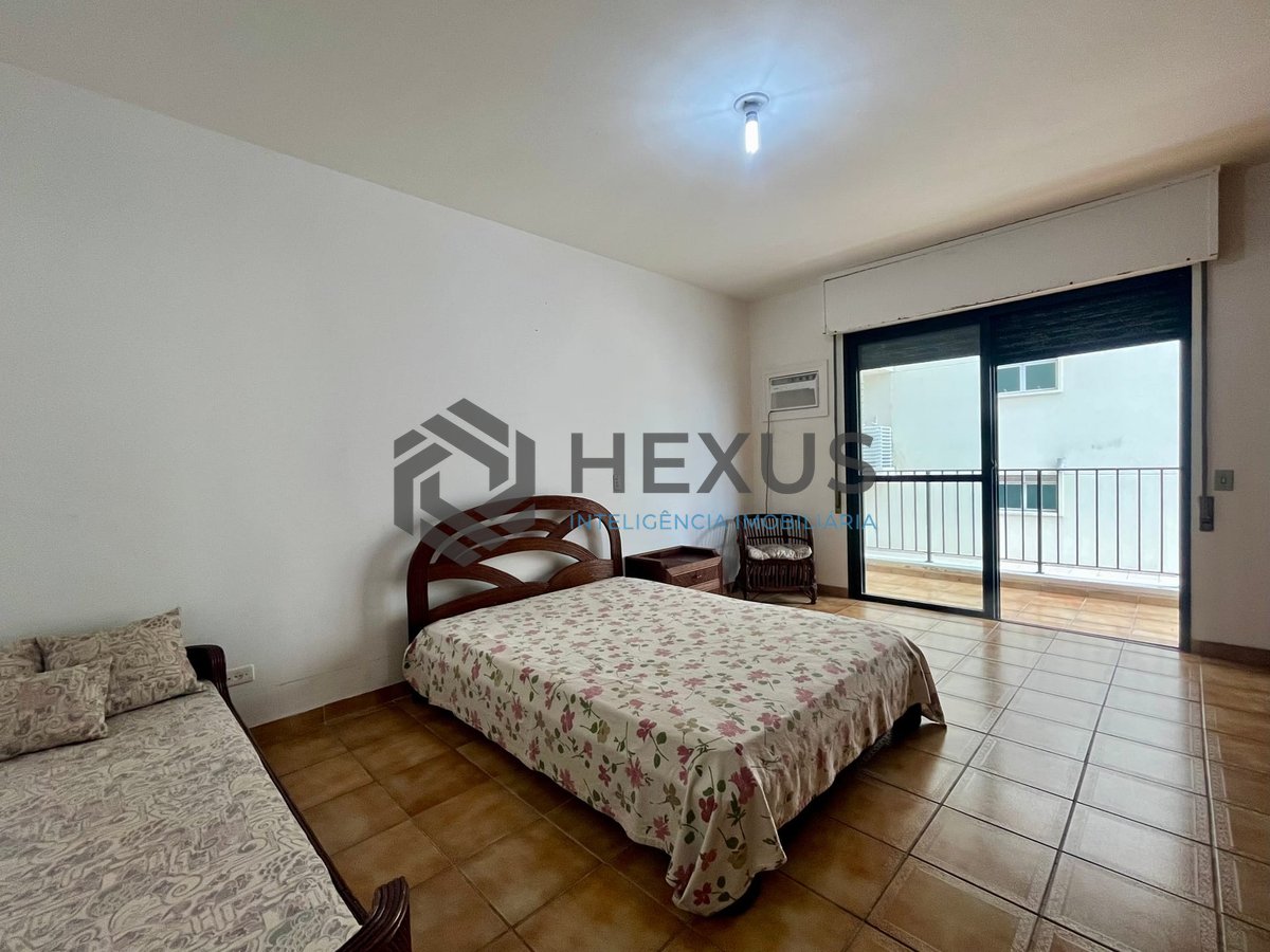 Foto 18 de Apartamento com varanda, lazer e vista mar a uma quadra da Praia das Pitangueiras, Guaruja
