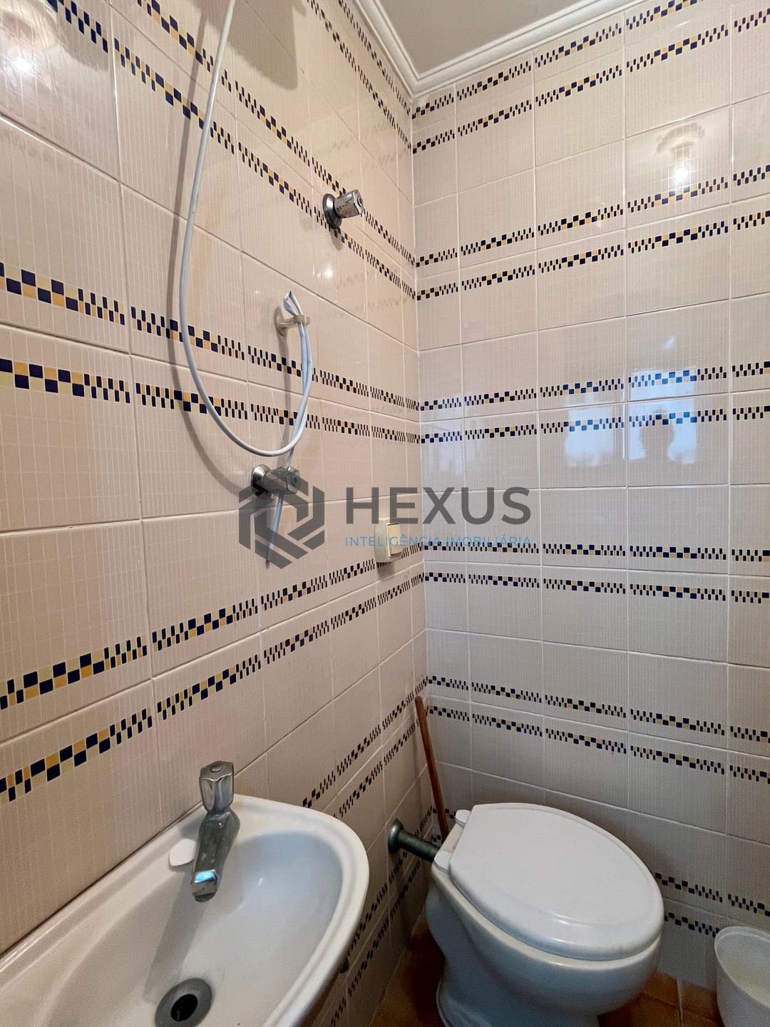Foto 28 de Apartamento com varanda, lazer e vista mar a uma quadra da Praia das Pitangueiras, Guaruja