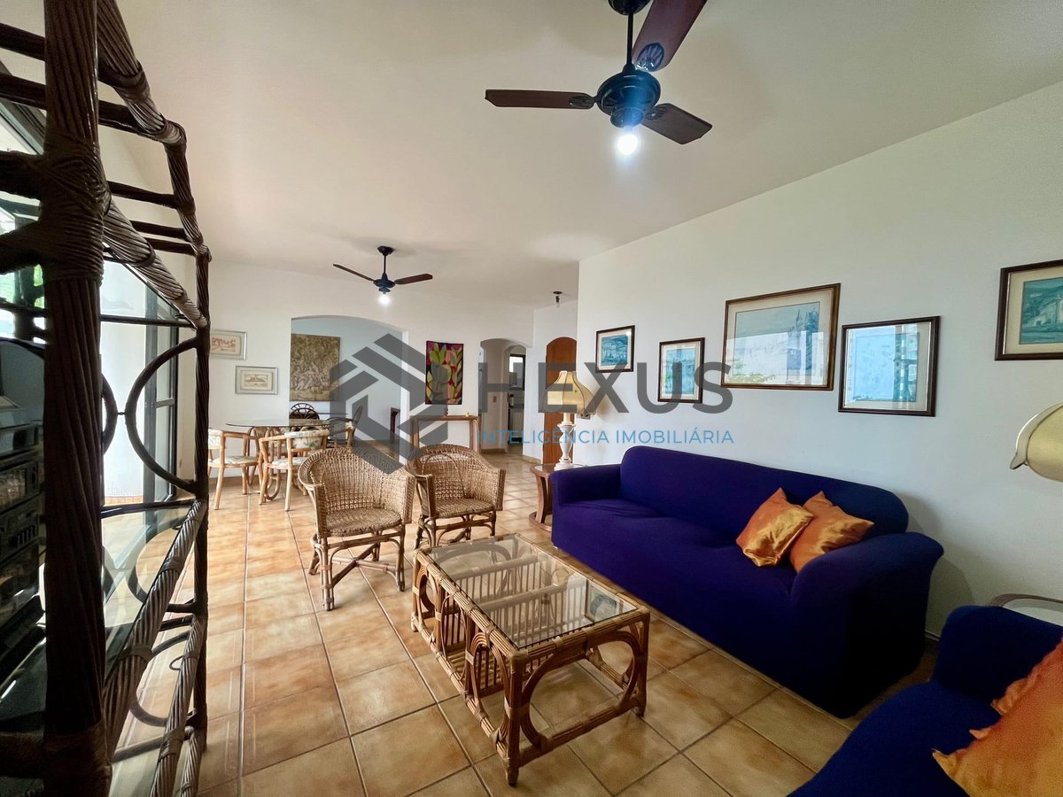 Foto 5 de Apartamento com varanda, lazer e vista mar a uma quadra da Praia das Pitangueiras, Guaruja