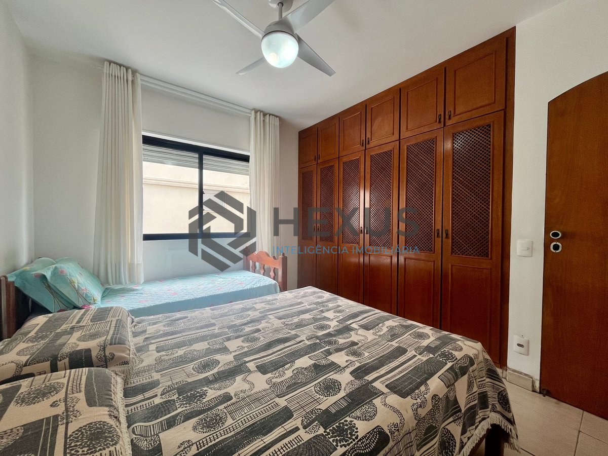 Foto 18 de Apartamento com varanda, vista mar e lazer a uma quadra da Praia das Pitangueiras, Guaruja