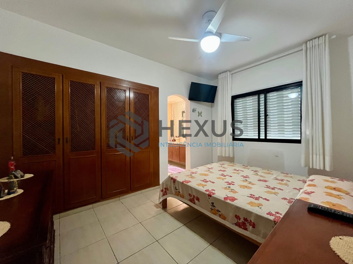 Foto 20 de Apartamento com varanda, vista mar e lazer a uma quadra da Praia das Pitangueiras, Guaruja
