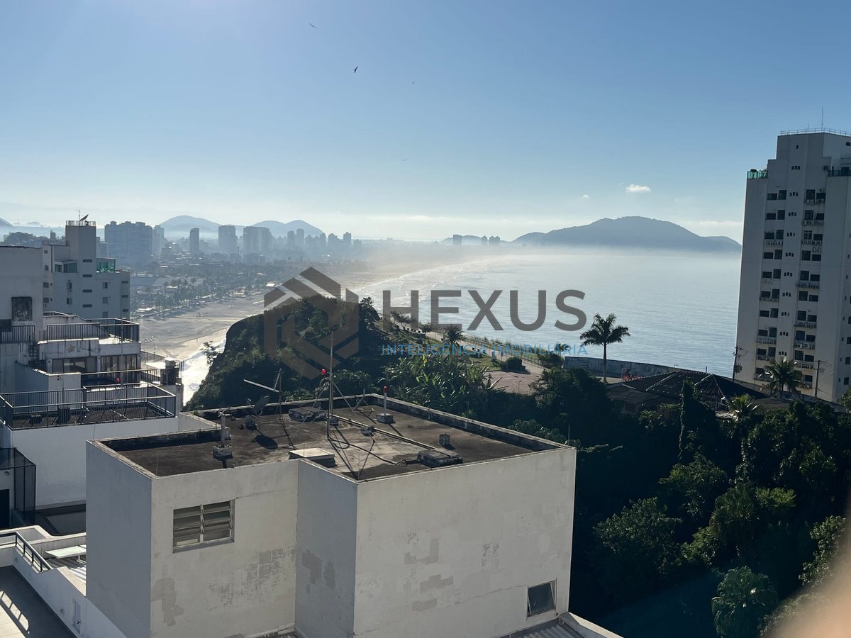Foto 34 de Apartamento frente mar reformado com varanda na Praia das Pitangueiras, Guaruja