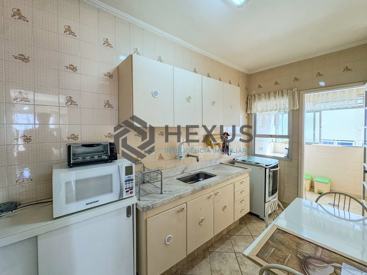 Foto 16 de Apartamento com varanda na Praia das Astúrias, Guarujá