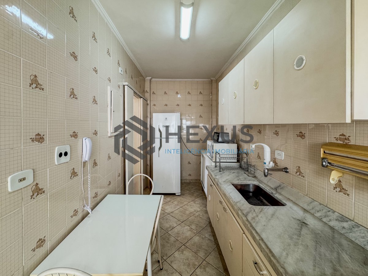 Foto 18 de Apartamento com varanda na Praia das Astúrias, Guarujá