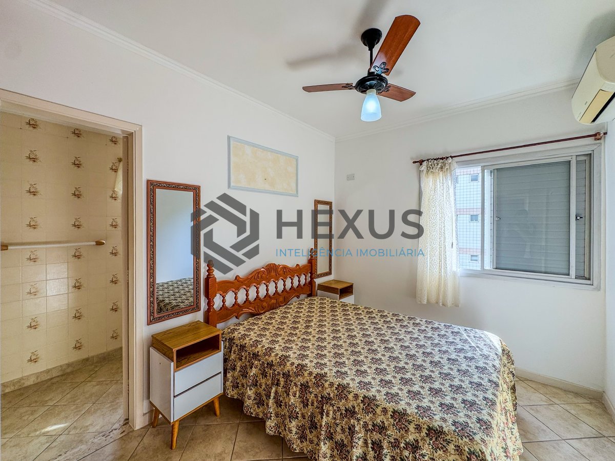 Foto 10 de Apartamento com varanda na Praia das Astúrias, Guarujá