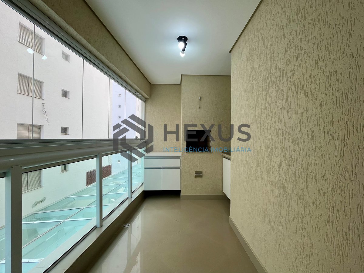 Foto 11 de Apartamento com varanda gourmet e lazer completo a uma quadra da Praia das Pitangueiras, Guaruja