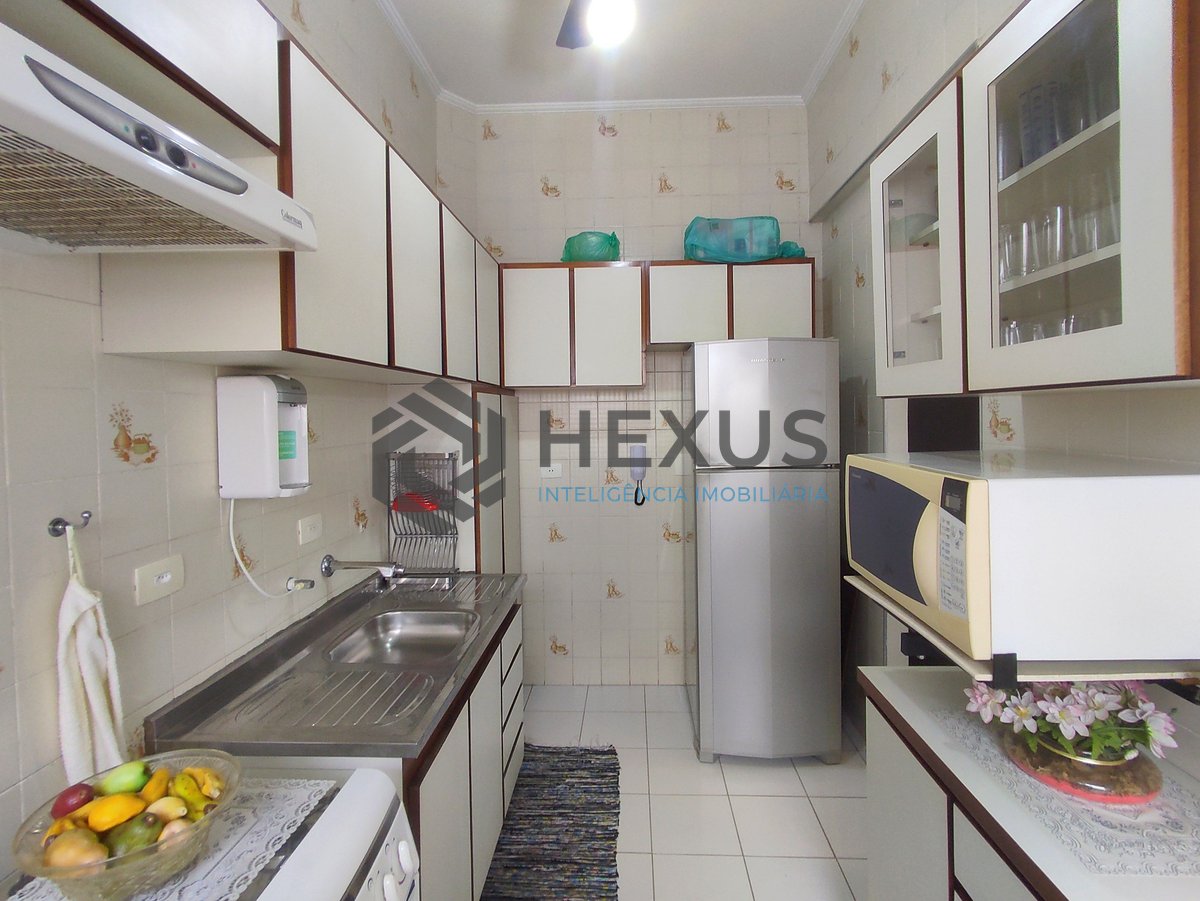 Foto 18 de Apartamento com varanda na Praia das Asturias, Guaruja