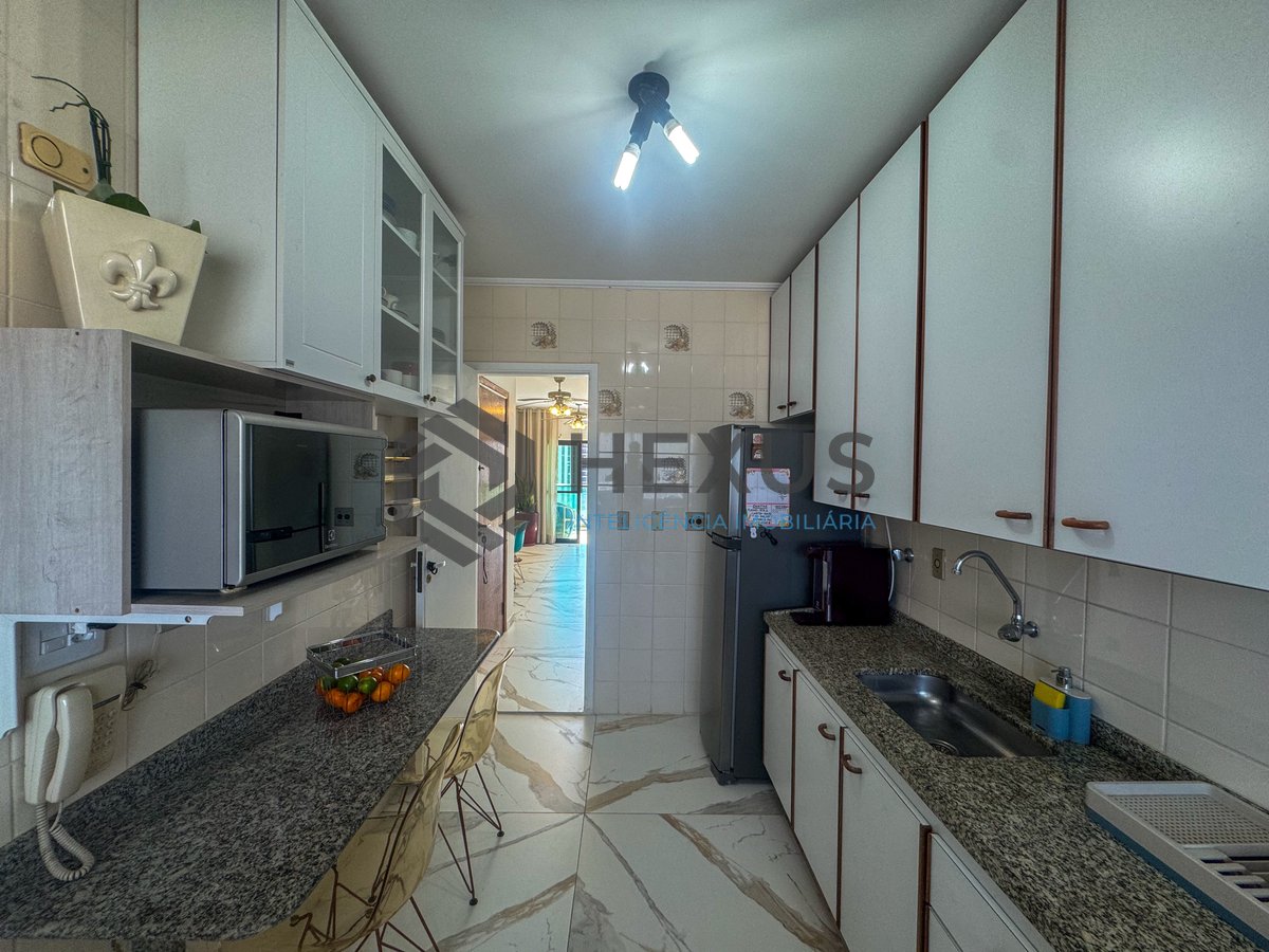 Foto 22 de Apartamento com Varanda e Lazer na Praia das Astúrias, Guarujá