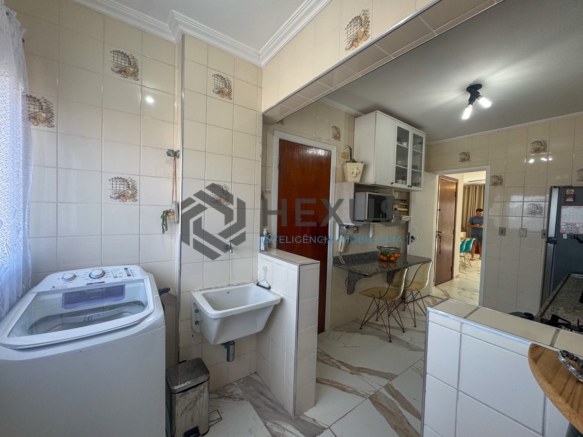 Foto 25 de Apartamento com Varanda e Lazer na Praia das Astúrias, Guarujá
