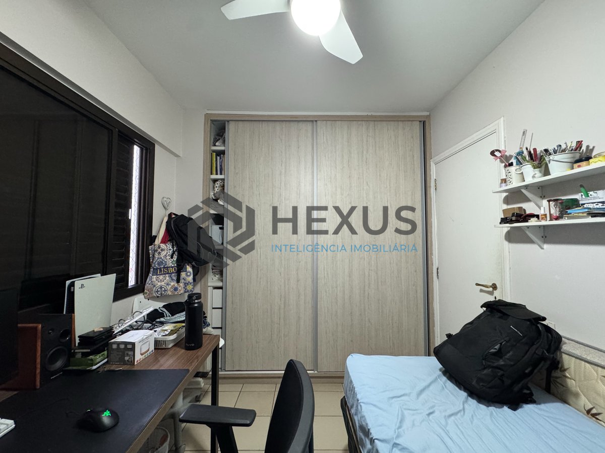 Foto 17 de Apartamento com varanda e vista mar a uma quadra da Praia das Asturias, Guaruja