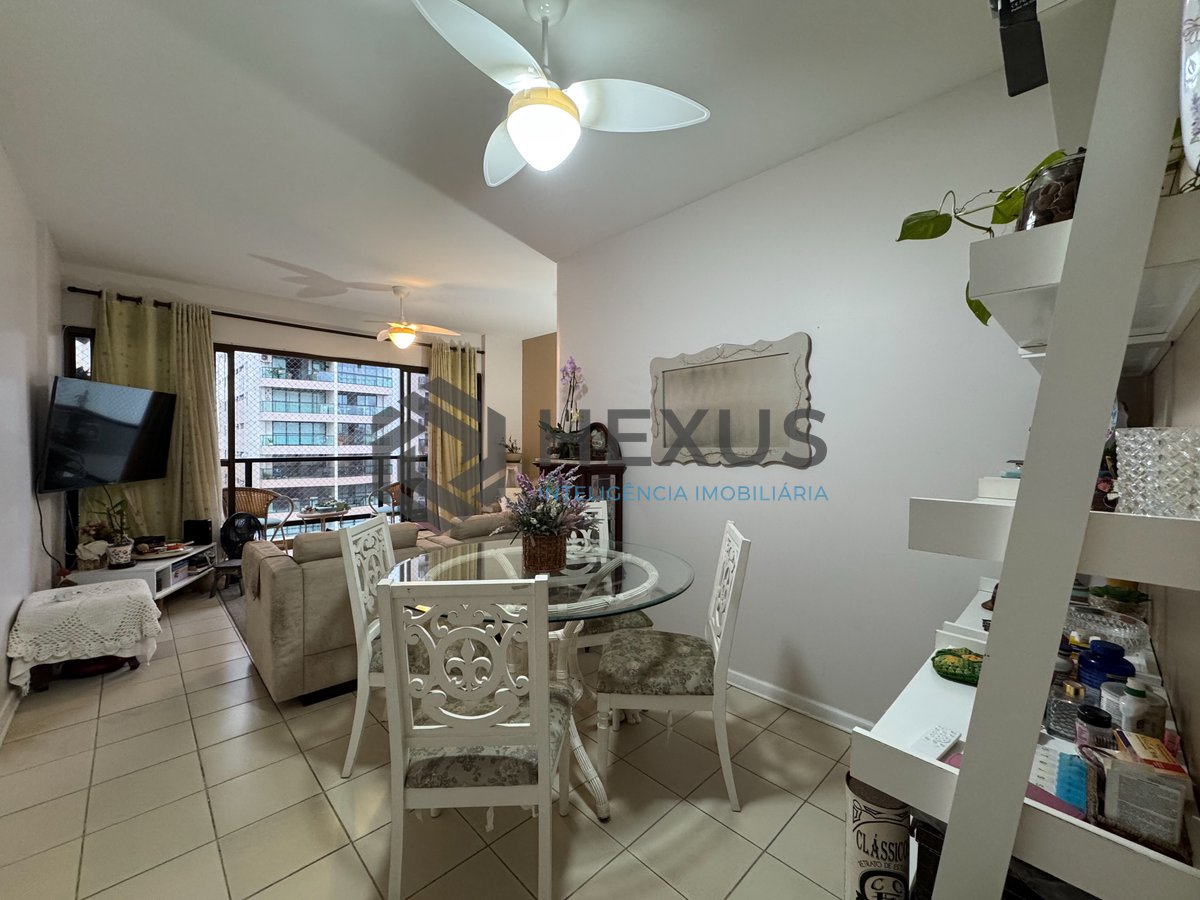 Foto 8 de Apartamento com varanda e vista mar a uma quadra da Praia das Asturias, Guaruja