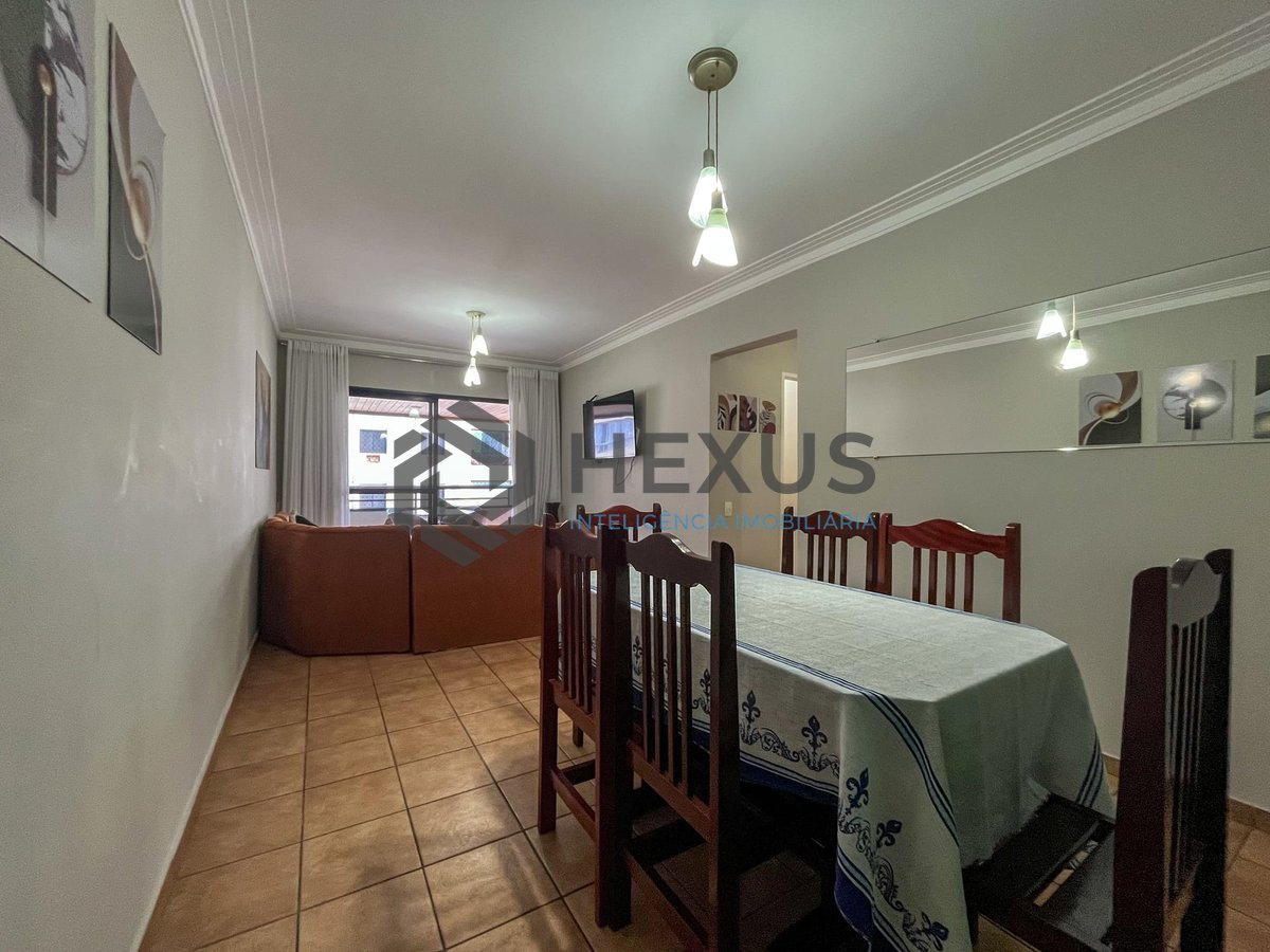 Foto 2 de Apartamento com varanda, lazer e vista mar na quadra-mar da Praia das Pitangueiras, Guaruja