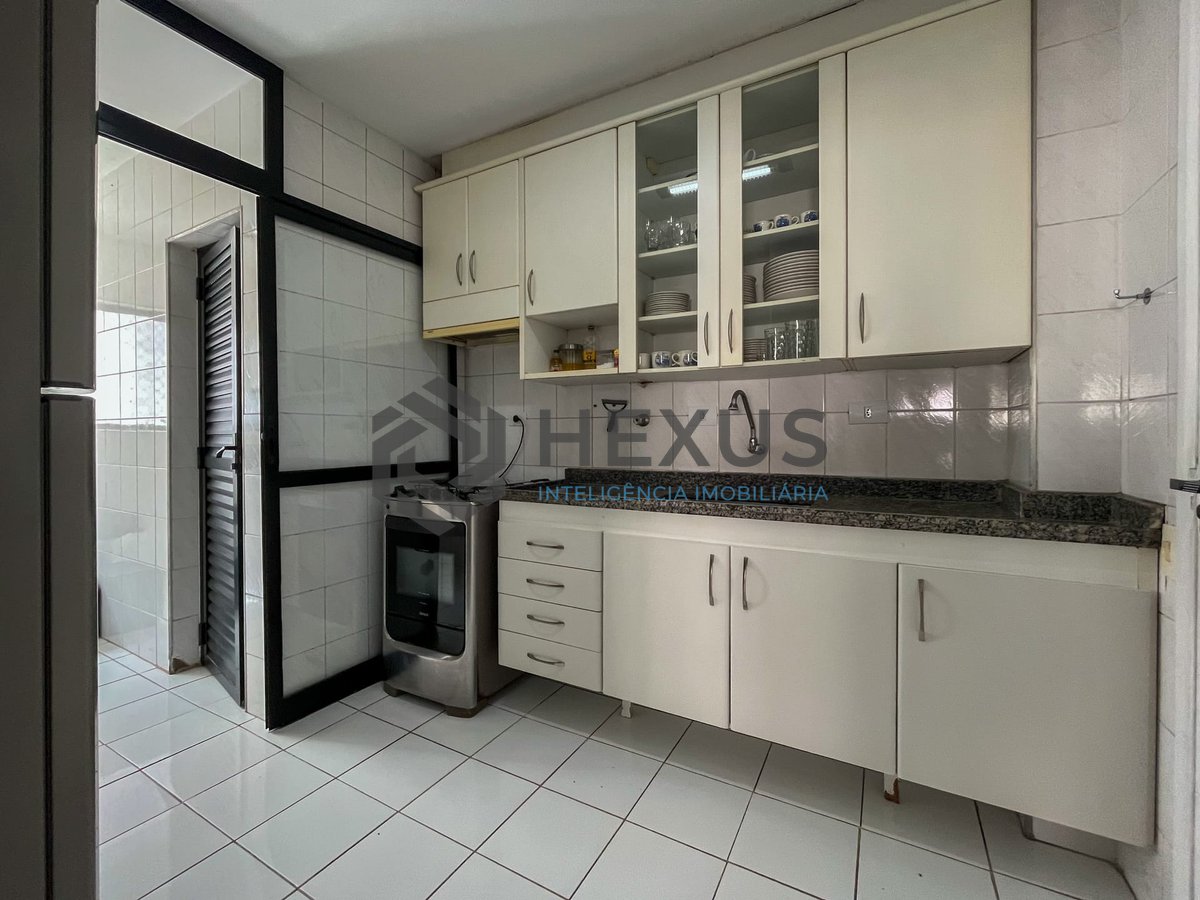Foto 20 de Apartamento com varanda, lazer e vista mar na quadra-mar da Praia das Pitangueiras, Guaruja