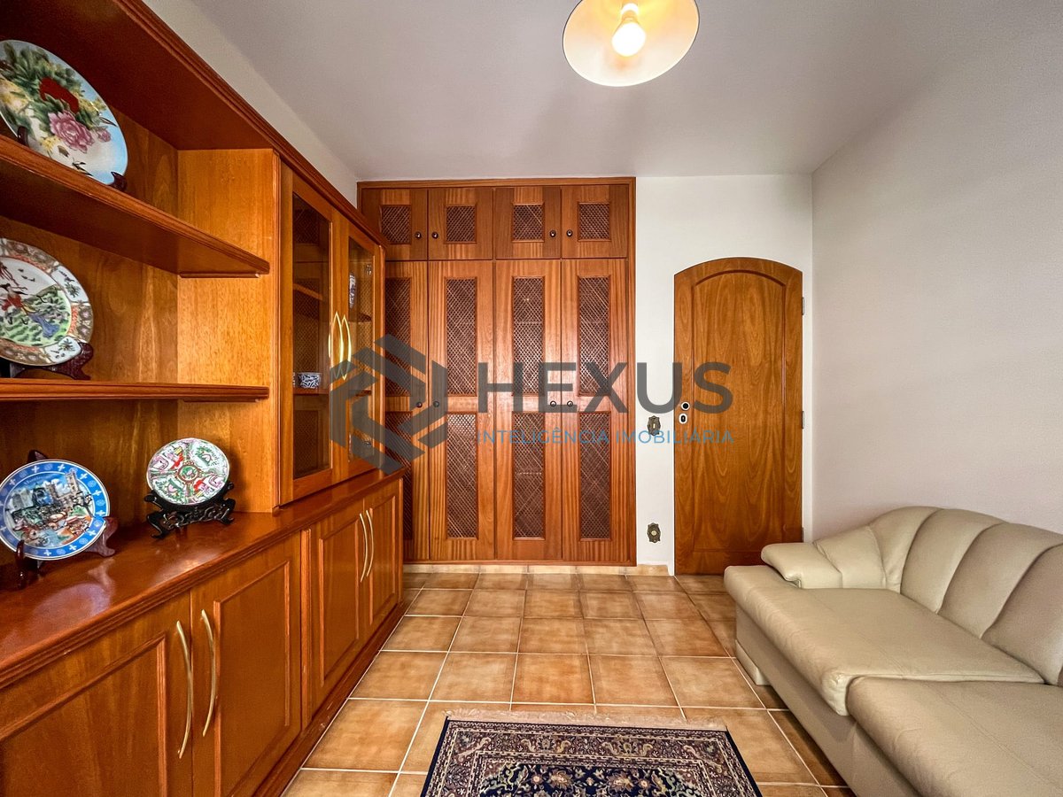 Foto 14 de Apartamento com varanda, lazer, vista mar, uma quadra da Praia das Pitangueiras, Guaruja