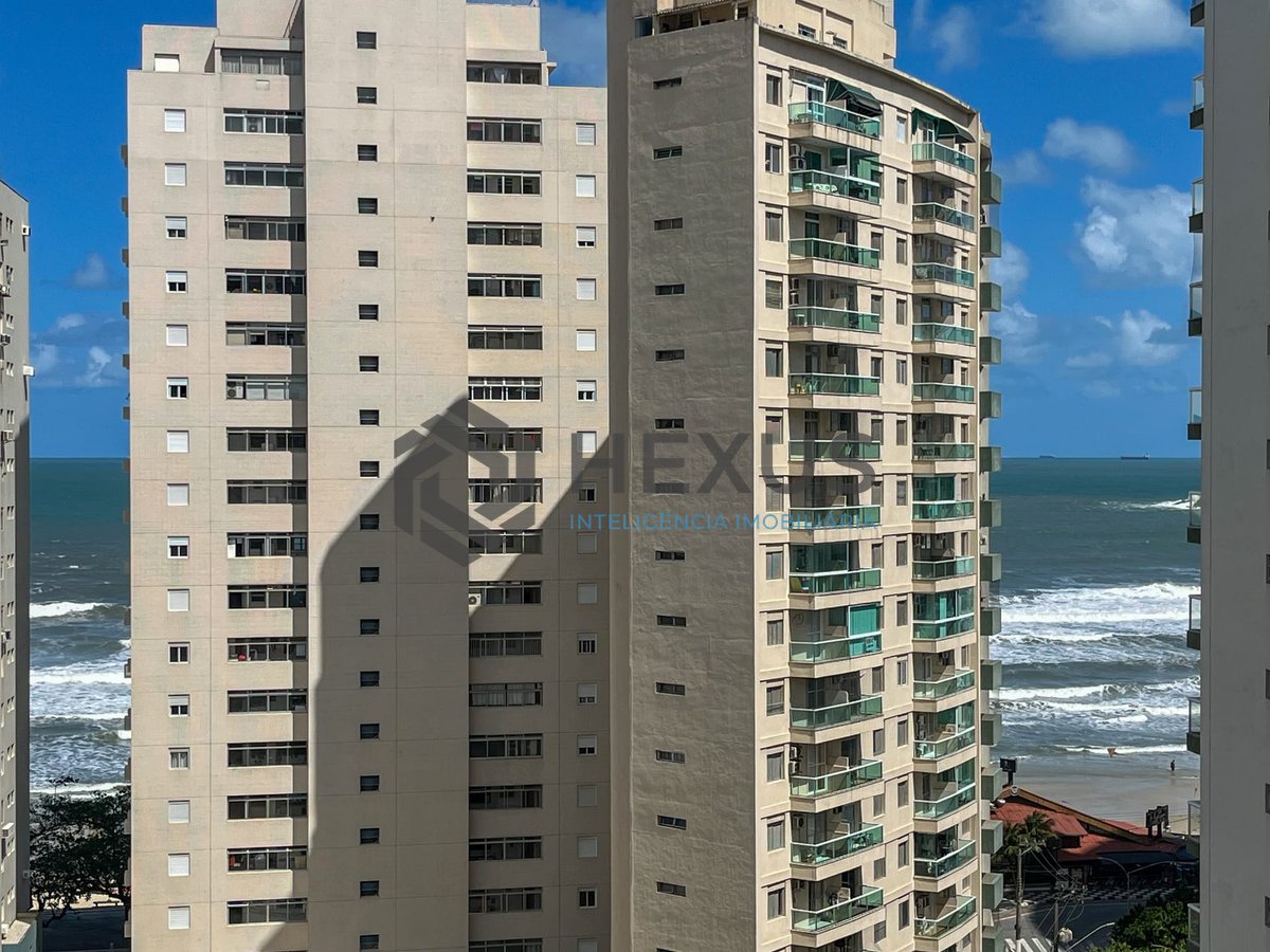 Foto 8 de Apartamento com varanda, lazer, vista mar, uma quadra da Praia das Pitangueiras, Guaruja