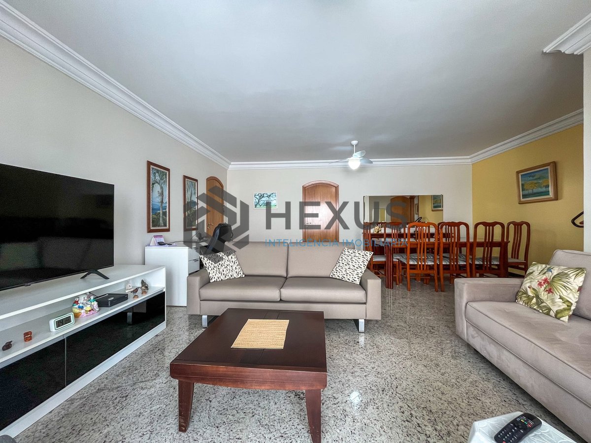 Foto 6 de Apartamento com varanda, vista mar e lazer a uma quadra da Praia das Pitangueiras, Guaruja