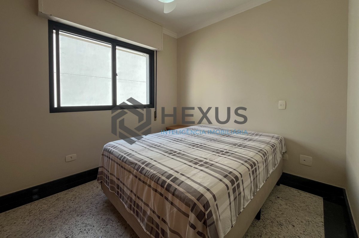 Foto 9 de Apartamento com varanda, vista mar e lazer a uma quadra da Praia das Pitangueiras, Guaruja
