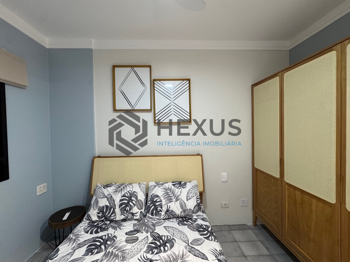 Foto 15 de Apartamento reformado e mobiliado com varanda a venda na praia das Asturias, Guaruja