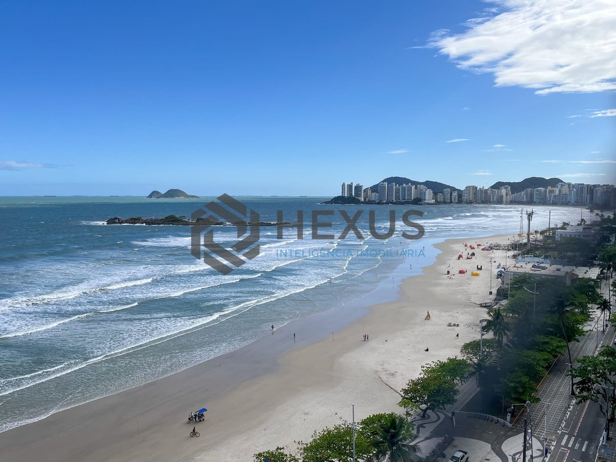 Foto 16 de Apartamento frente mar com varanda e vista mar na Praia das Pitangueiras, Guaruja