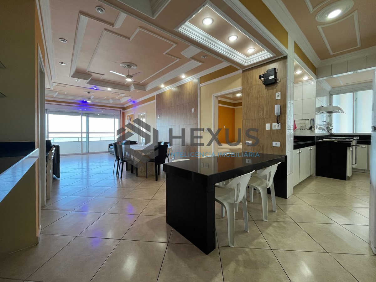 Foto 5 de Apartamento frente mar com varanda e vista mar na Praia das Pitangueiras, Guaruja